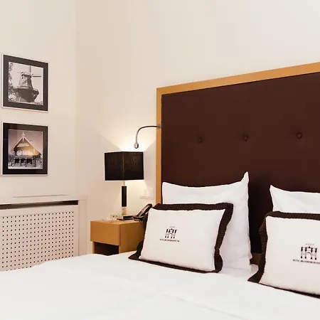 Brandenburger Tor 4*