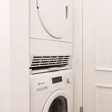Brandenburger Tor Szálloda 4*