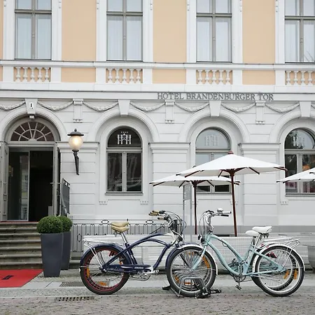 Brandenburger Tor Отель 4*