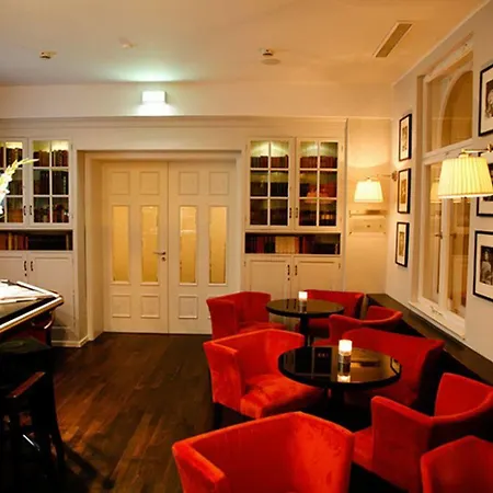 Brandenburger Tor Отель