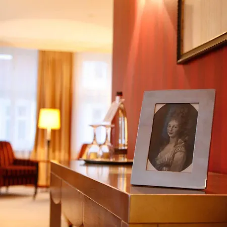 Brandenburger Tor Потсдам